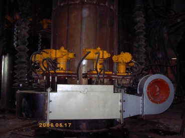 電極壓放油缸及電極加熱風(fēng)機(jī)